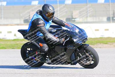 media/Jan-20-2023-Fastrack Riders (Fri) [[f2ad32aba3]]/Level 1/session 3 turn 9/